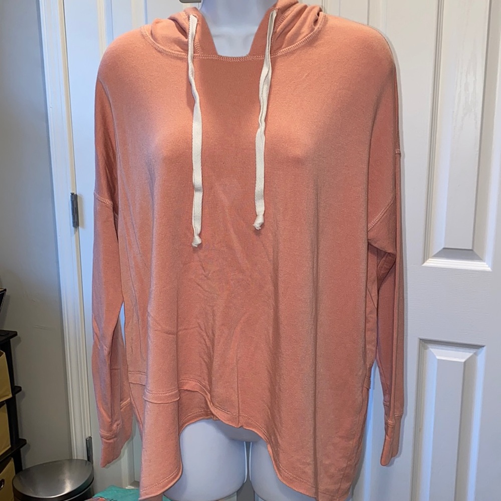 Women's Fifteen Twenty Soft comfy long sleeved hooded pullover , size M